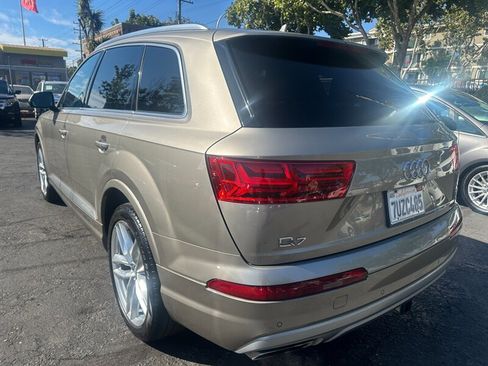 Used 2017 Audi Q7 3.0T Prestige AWD/4WD image 7