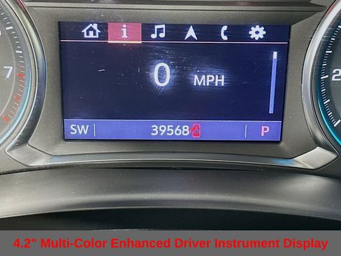 Used 2023 Chevrolet Traverse LT image 18