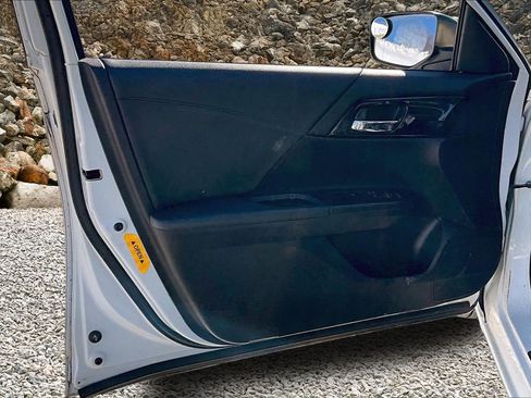 Used 2013 Honda Accord Sport image 18