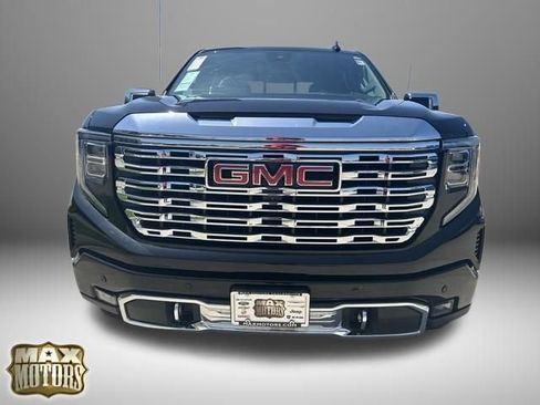 Used 2024 GMC Sierra 1500 Denali w/ Denali Reserve Package AWD/4WD image 18
