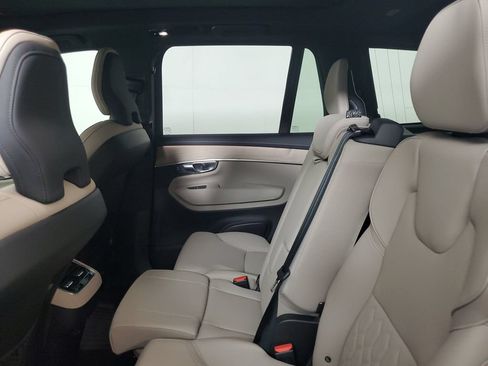 Used 2026 Volvo XC90 B6 Plus w/ Protection Package Premier AWD/4WD image 14