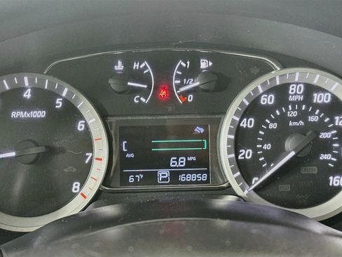 Used 2014 Nissan Sentra SV FWD image 18