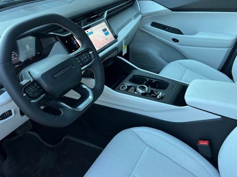 New 2026 Jeep Cherokee Laredo AWD/4WD image 10