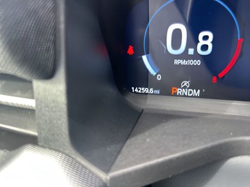 Used 2025 Ford Explorer ST image 28