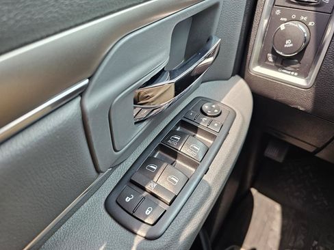 Used 2017 RAM 1500 Big Horn AWD/4WD image 44