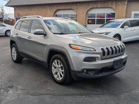 Used 2016 Jeep Cherokee Latitude image 19
