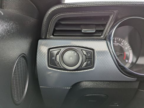 Used 2016 Ford Mustang GT Premium image 19