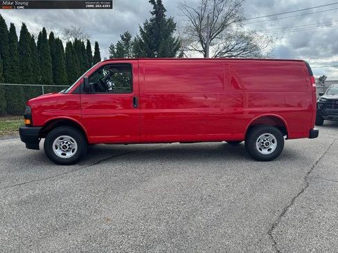 New 2026 GMC Savana 3500 Extended w/ Driver Convenience Package RWD image 3