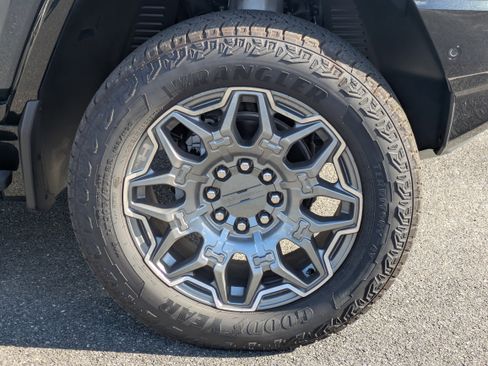 New 2025 GMC Hummer EV 3X image 9