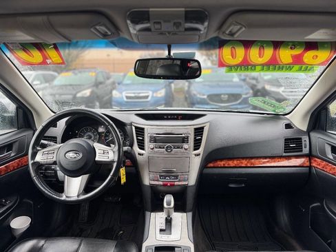 Used 2010 Subaru Outback 3.6R Limited image 12