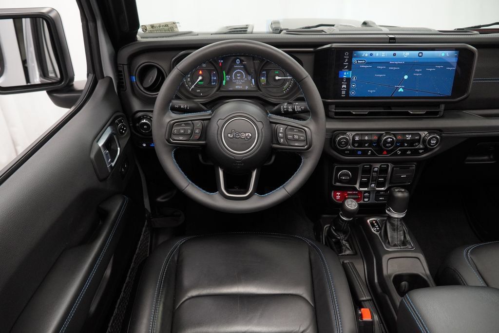 Used 2024 Jeep Wrangler Unlimited Rubicon 4xe AWD/4WD image 11