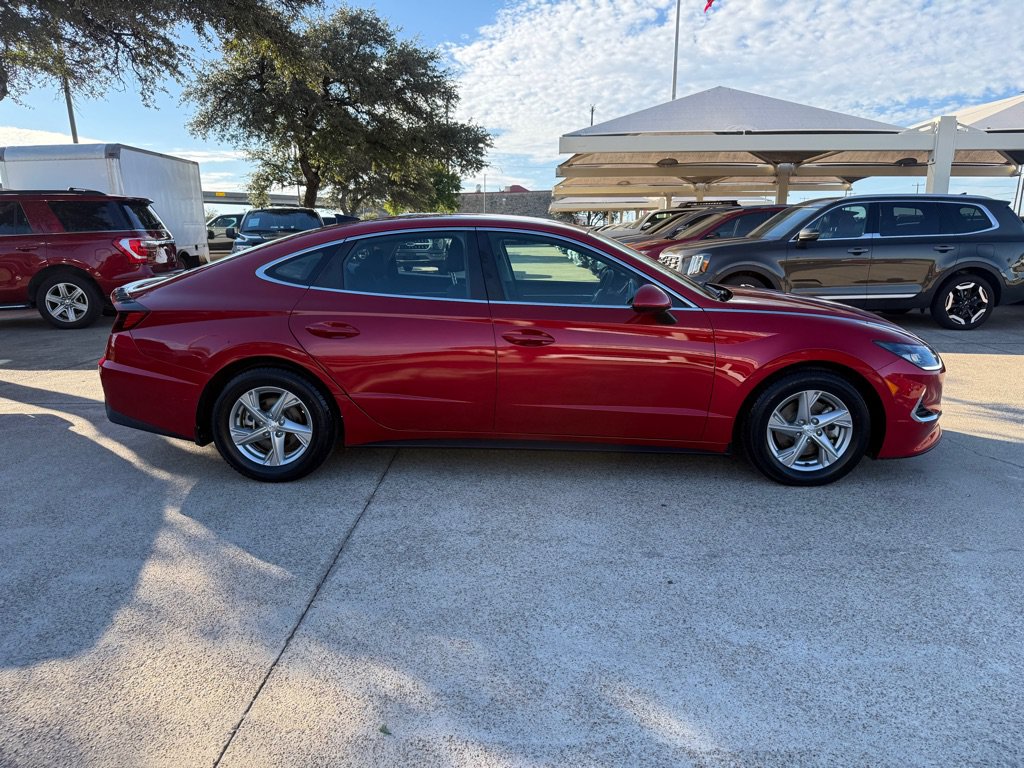 Used 2021 Hyundai Sonata SE w/ Winter Weather Package FWD image 8