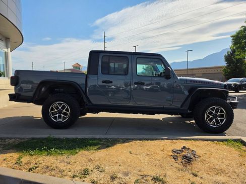 Used 2024 Jeep Gladiator Rubicon w/ Steel Bumper Group AWD/4WD image 4