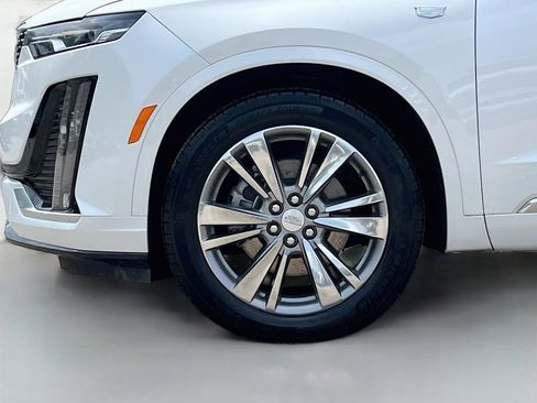 Used 2024 Cadillac XT6 Premium Luxury AWD/4WD image 34