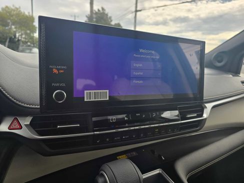 New 2026 Toyota Sienna Limited image 28