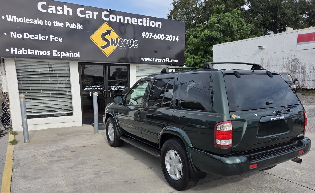 Used 2001 Nissan Pathfinder LE AWD/4WD image 13
