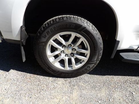 Used 2020 Chevrolet Silverado 1500 LTZ w/ Safety Package AWD/4WD image 9