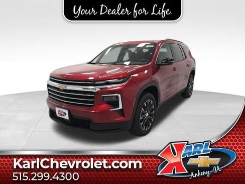 New 2026 Chevrolet Traverse LT w/ Sun and Wheel Package FWD image 1