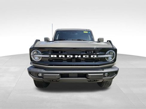 New 2026 Ford Bronco Outer Banks AWD/4WD image 8
