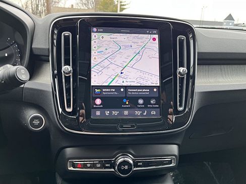 Used 2023 Volvo XC40 B5 Ultimate w/ Protection Package Premier image 22