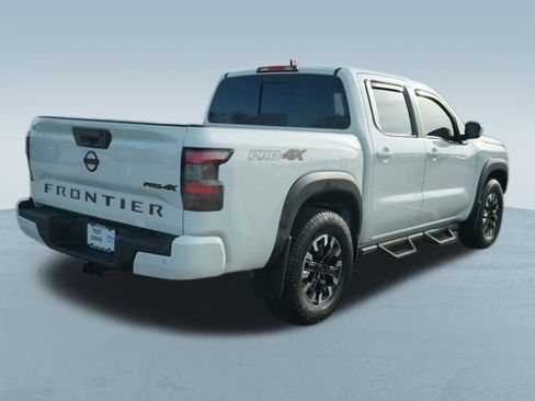 Used 2024 Nissan Frontier PRO-4X w/ Technology Package image 9