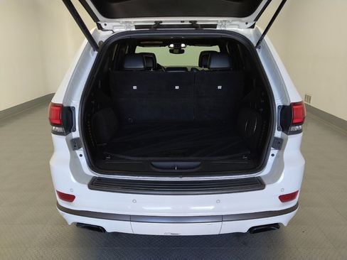 Used 2020 Jeep Grand Cherokee Limited X image 29