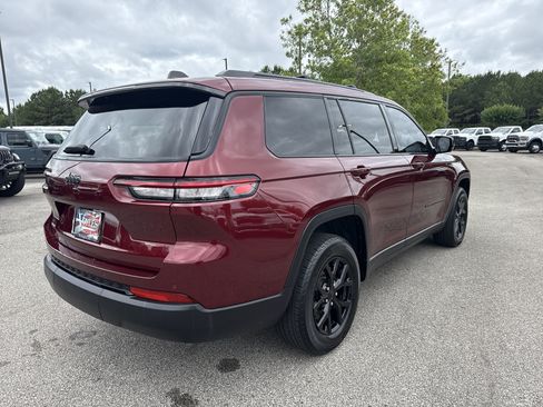 Used 2024 Jeep Grand Cherokee L Laredo AWD/4WD image 7
