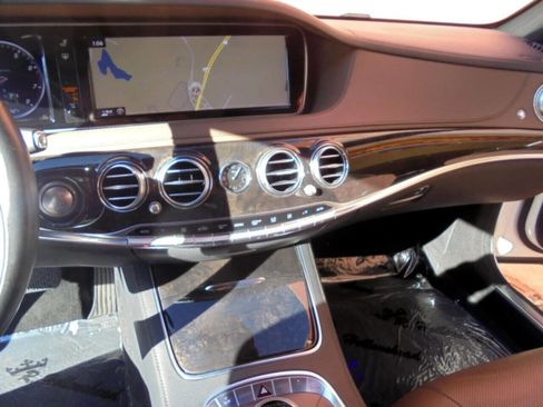 Used 2015 Mercedes-Benz S 550 Sedan image 17