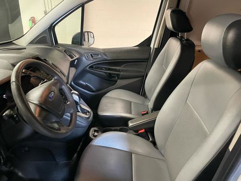 Used 2017 Ford Transit Connect XL image 8