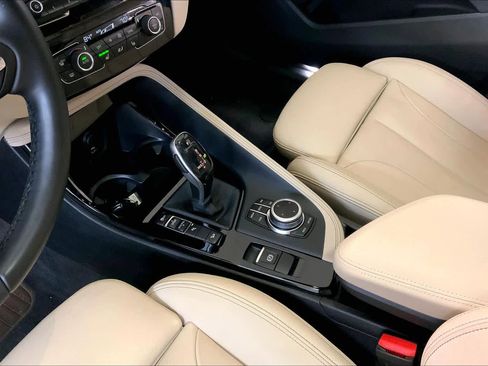 Used 2020 BMW X1 xDrive28i w/ Premium Package image 17