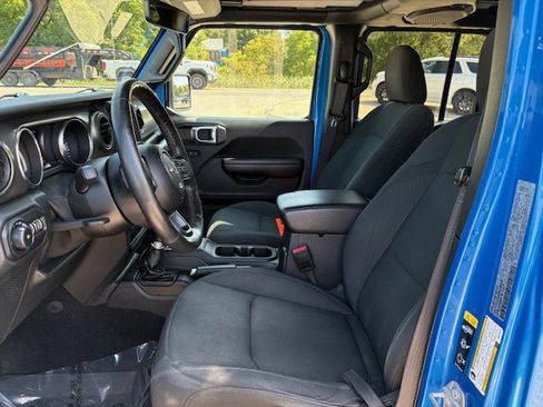 Used 2021 Jeep Wrangler Unlimited Sport image 8