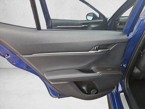 Used 2023 Toyota Camry XSE image 10