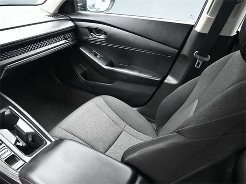 Certified 2025 Honda Accord LX image 11