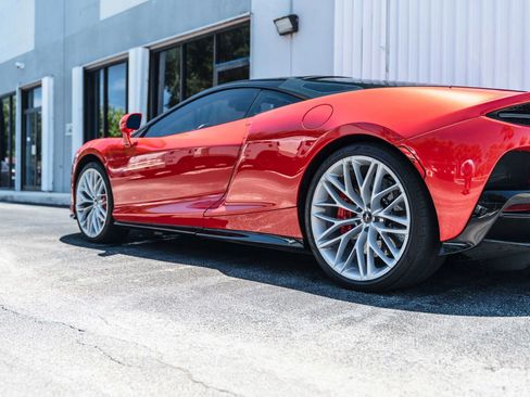 Used 2023 McLaren GT RWD image 5