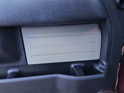 Used 2010 Ford F150 Lariat image 15