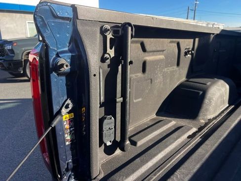 Used 2023 GMC Sierra 3500 Denali w/ Denali Ultimate Package image 8