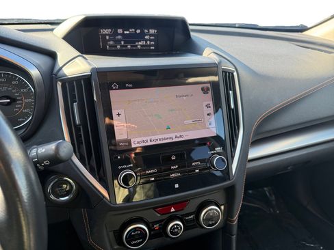 Used 2019 Subaru Crosstrek 2.0i Limited w/ Moonroof Package w/Navigation image 12