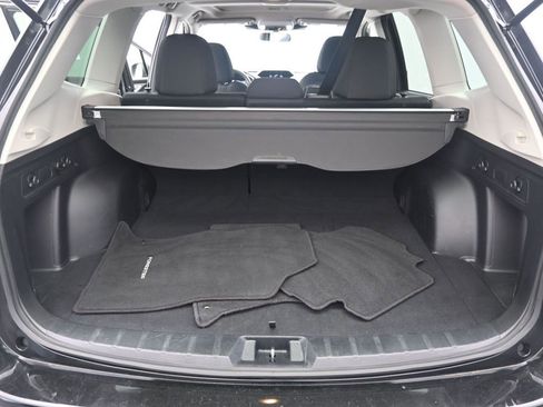 Used 2024 Subaru Forester Premium AWD/4WD image 25