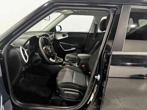 Used 2022 Kia Soul LX w/ Technology Package FWD image 15
