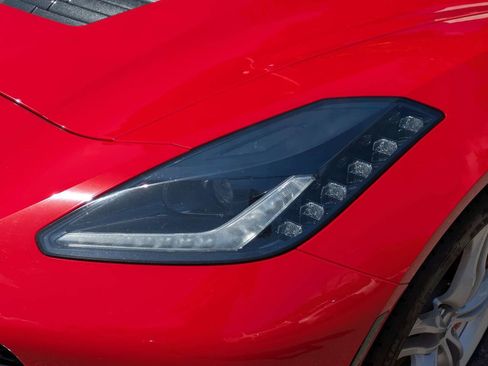 Used 2017 Chevrolet Corvette Stingray Coupe w/ 1LT RWD image 30