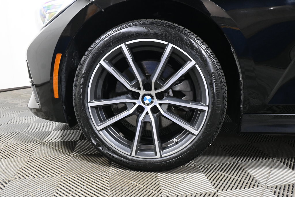 Used 2022 BMW 330i xDrive Sedan w/ Premium Package 2 AWD/4WD image 12