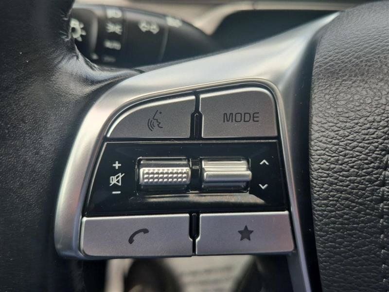 Used 2025 Kia Telluride S AWD/4WD image 16