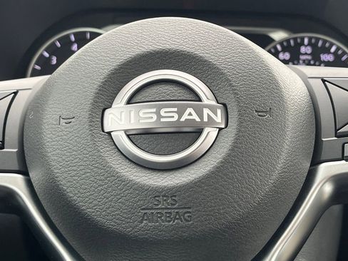 New 2025 Nissan Sentra SR w/ Midnight Edition image 5