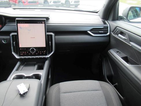 Certified 2025 GMC Acadia Elevation image 14