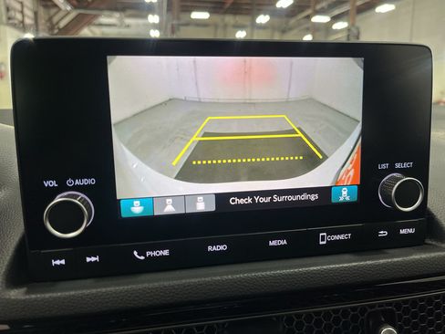 Used 2025 Honda Civic Sport image 32