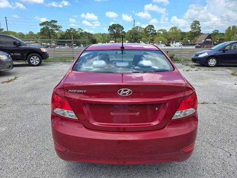 Used 2014 Hyundai Accent GLS FWD image 3
