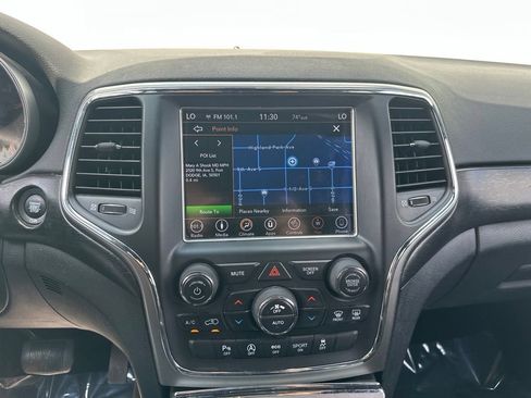 Used 2018 Jeep Grand Cherokee Altitude AWD/4WD image 40