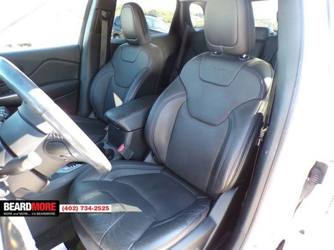 Used 2020 Jeep Cherokee Limited image 25