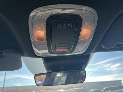 Used 2025 Hyundai Elantra SEL image 26