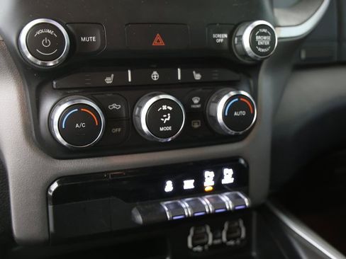 Used 2020 RAM 1500 Big Horn image 5